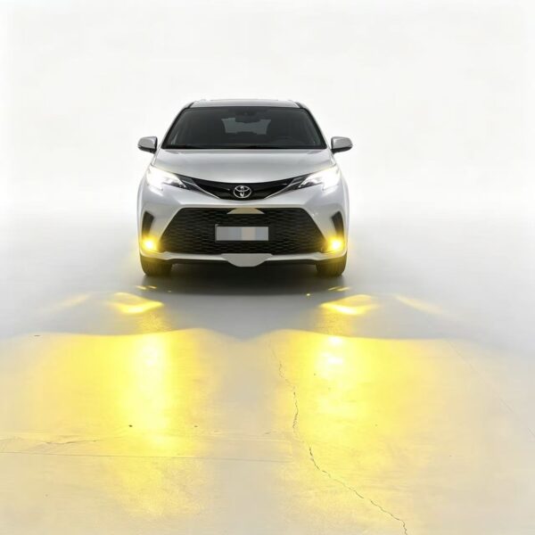 雾灯1 TOYOTA ADAPTIVE THREE-COLOR FOG LIGHT SYSTEM
